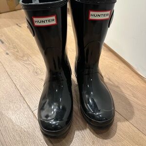 Hunter Short Gloss Black Rainboots - US 6/EU 37